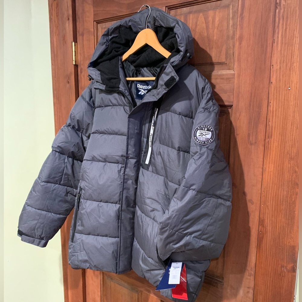 Reebok Gray Hooded Puffer - Mens size XL